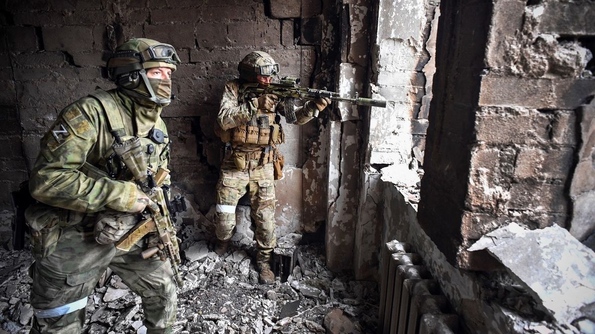 Až pětinásobná přesila. Rusové se chystají k útoku na Donbas